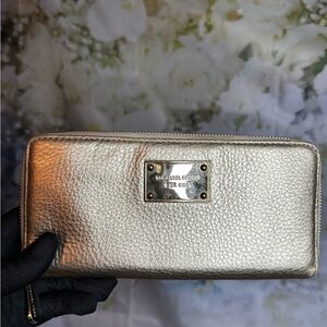 Michael Kors Est 1941 gold leather jet set zip around continental NWOT